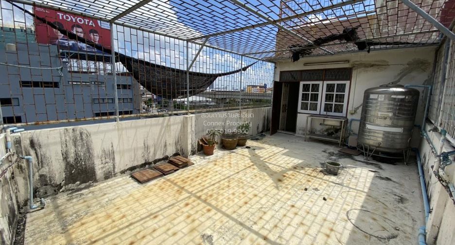 Local comercial en venta de 4 habitaciones en Mueang Samut Prakan, Samut Prakan