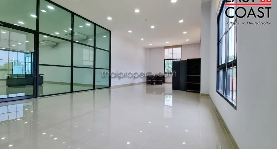 For rent retail Space in Bang Lamung, Chonburi