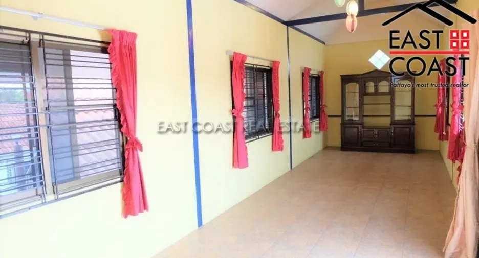 For rent and for sale 4 bedrooms house in Bang Lamung, Chonburi