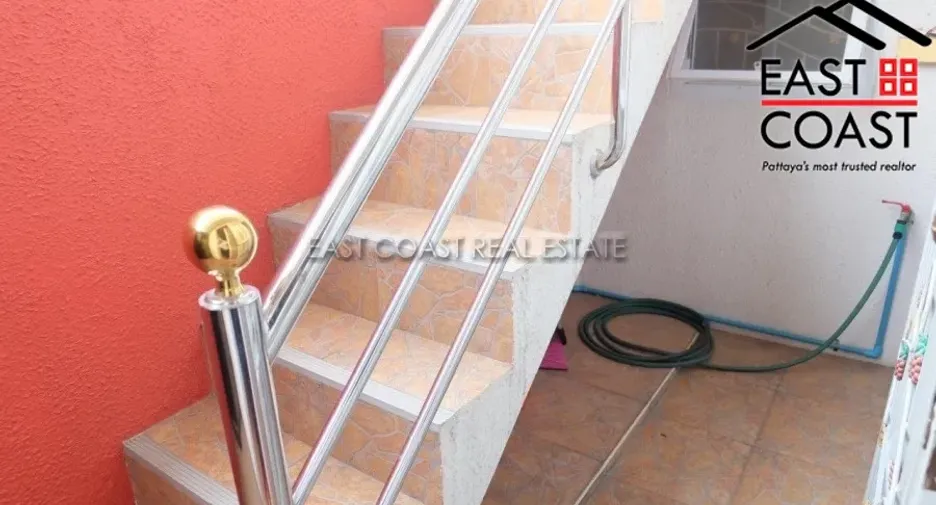 For rent and for sale 4 bedrooms house in Bang Lamung, Chonburi