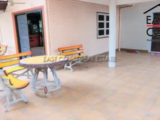 For rent and for sale 4 bedrooms house in Bang Lamung, Chonburi