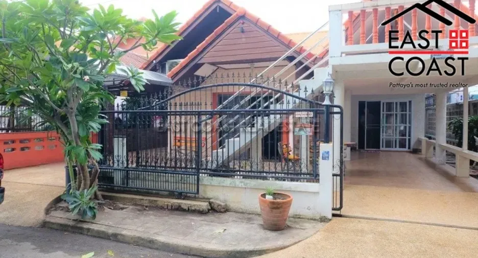For rent and for sale 4 bedrooms house in Bang Lamung, Chonburi