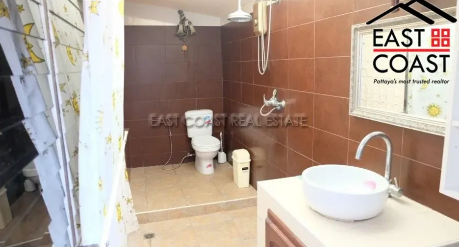 For rent and for sale 4 bedrooms house in Bang Lamung, Chonburi