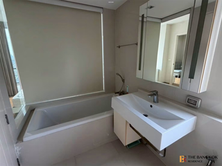 For sale 2 bedrooms condo in Phra Khanong, Bangkok