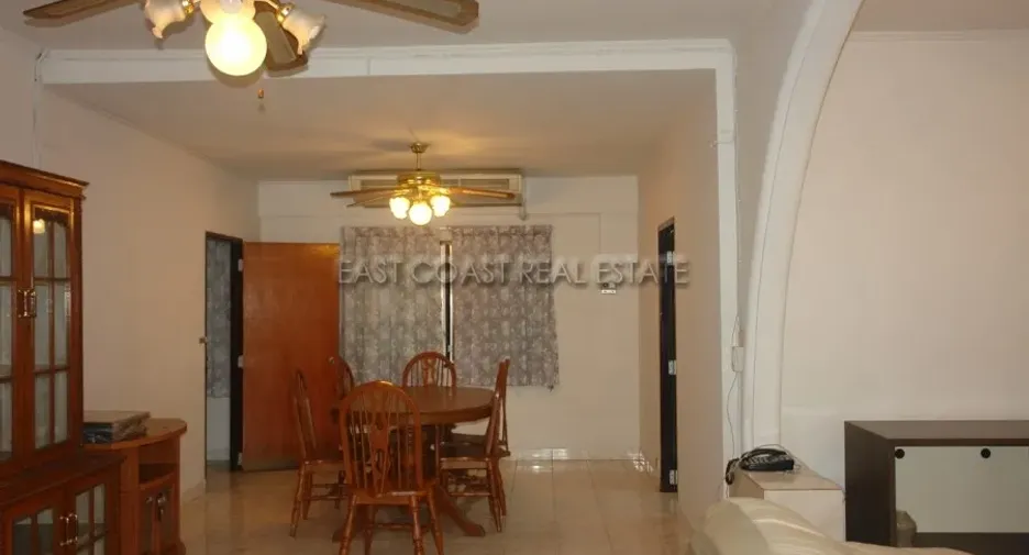 For rent and for sale 3 bedrooms house in Bang Lamung, Chonburi