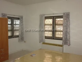 For rent and for sale 3 bedrooms house in Bang Lamung, Chonburi