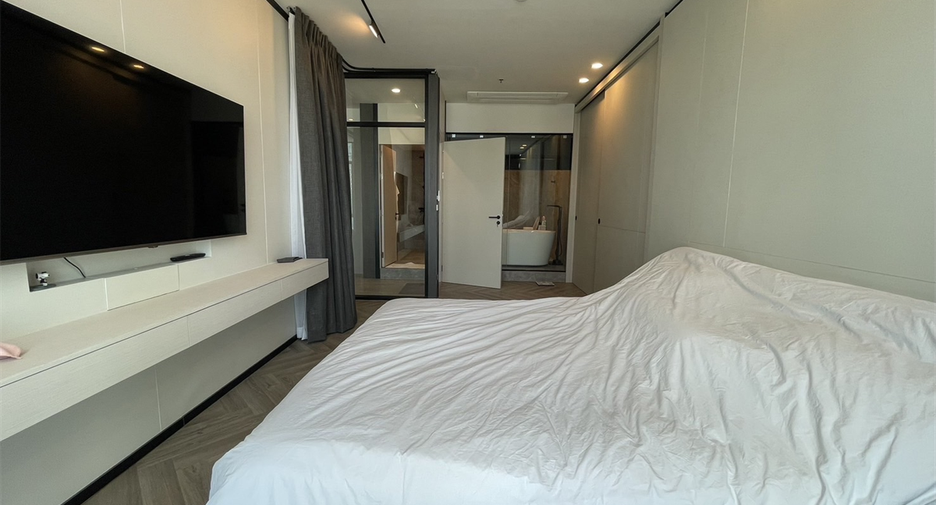 For sale 1 bed condo in Sathon, Bangkok