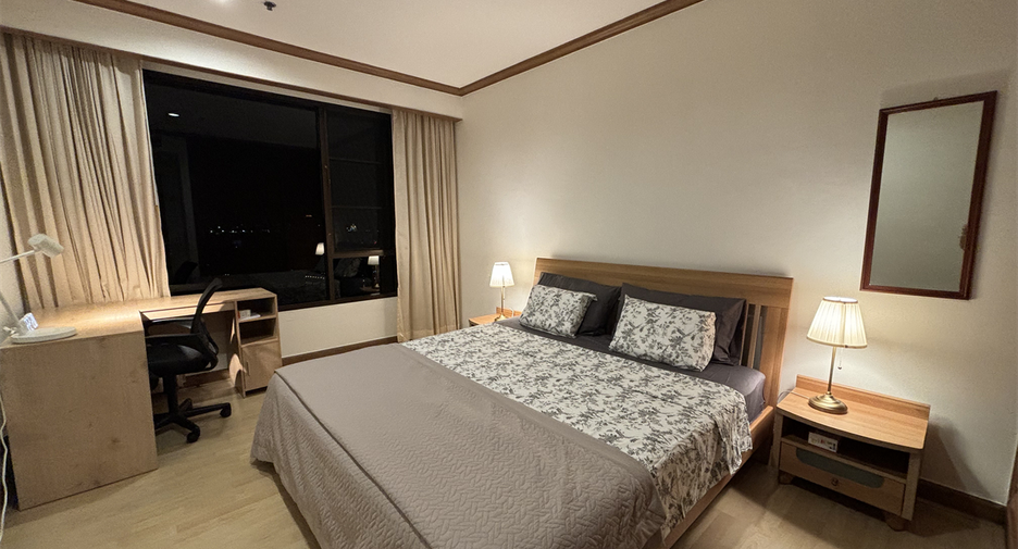 For rent 1 bed condo in Khlong San, Bangkok