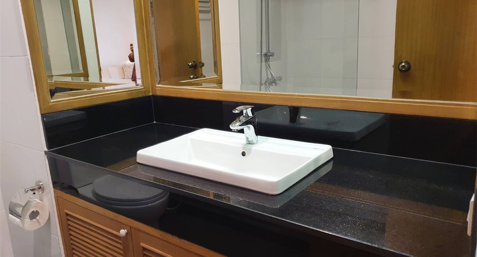 For rent 1 bed condo in Khlong San, Bangkok