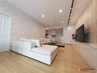 For rent 3 bedrooms condo in Sathon, Bangkok