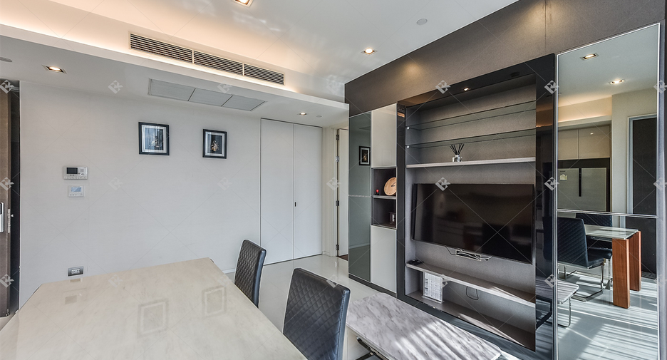 For rent 1 bed condo in Sathon, Bangkok