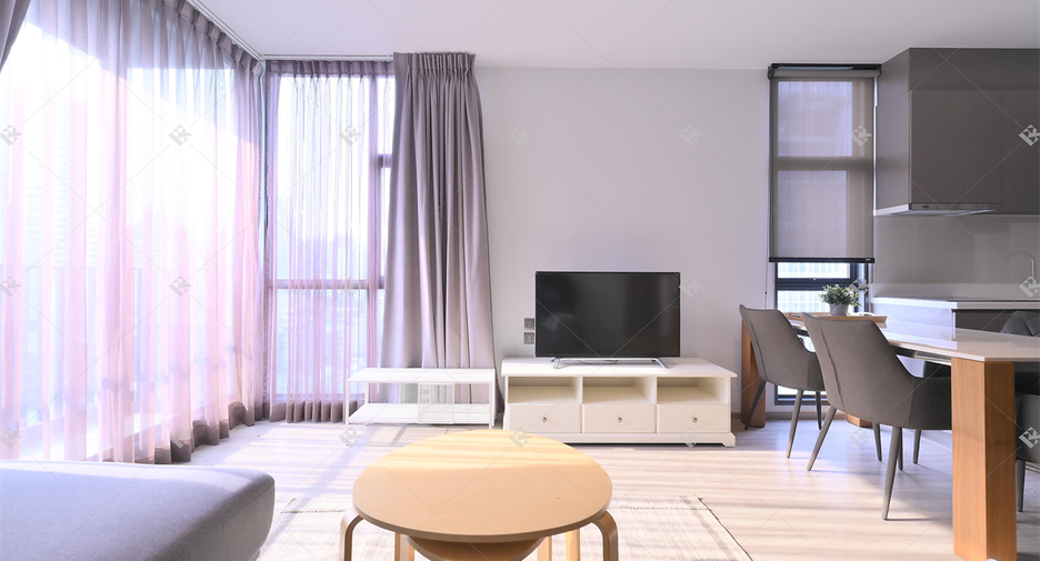 For rent 2 bedrooms condo in Watthana, Bangkok