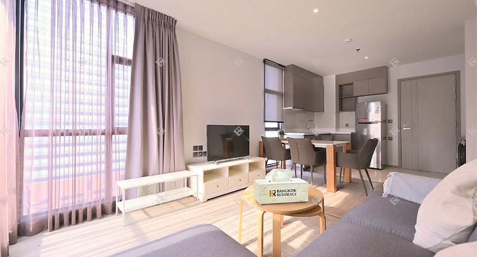 For rent 2 bedrooms condo in Watthana, Bangkok