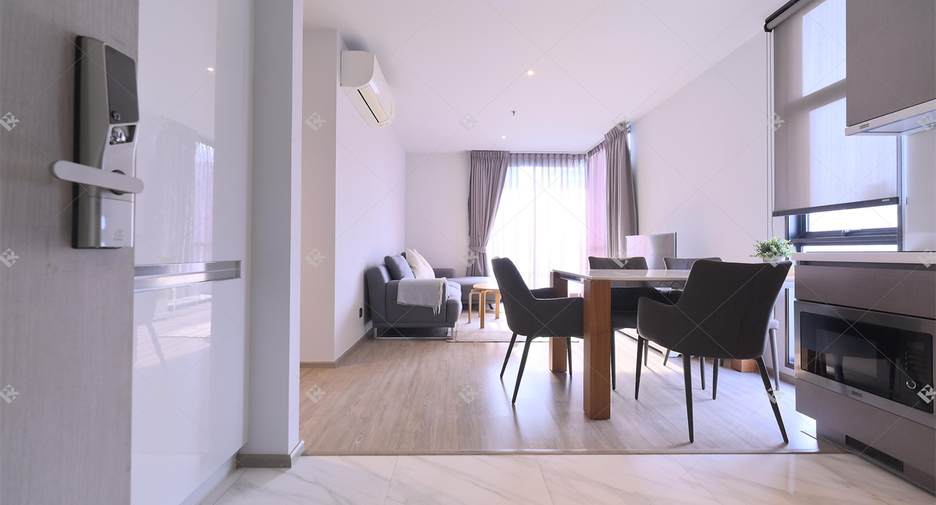 For rent 2 bedrooms condo in Watthana, Bangkok