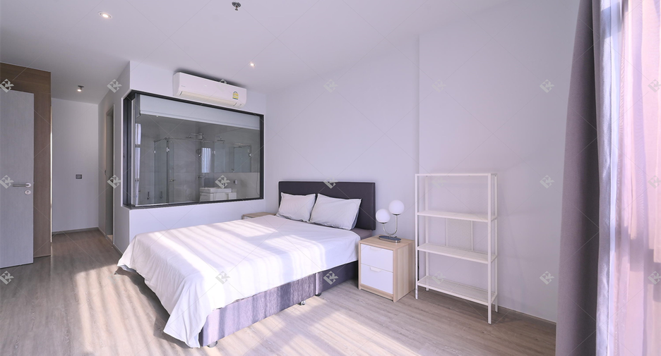 For rent 2 bedrooms condo in Watthana, Bangkok