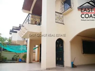 For rent 3 bedrooms house in Bang Lamung, Chonburi