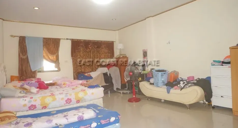 For sale retail Space in Bang Lamung, Chonburi