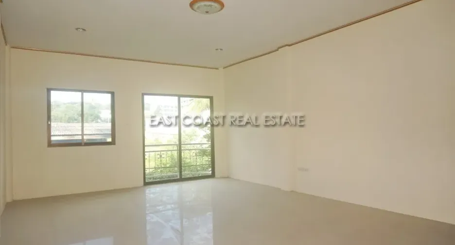 For sale retail Space in Bang Lamung, Chonburi