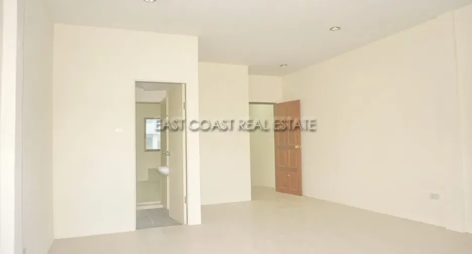 For sale retail Space in Bang Lamung, Chonburi