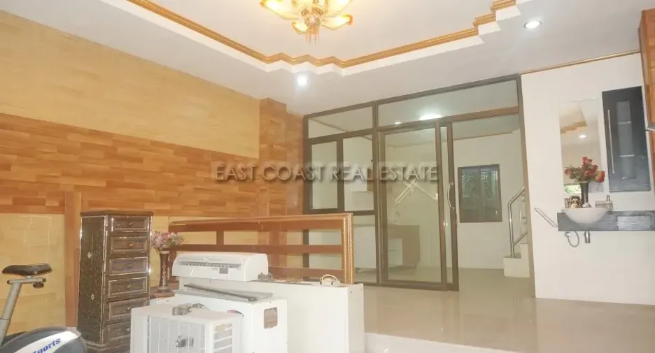 For sale retail Space in Bang Lamung, Chonburi