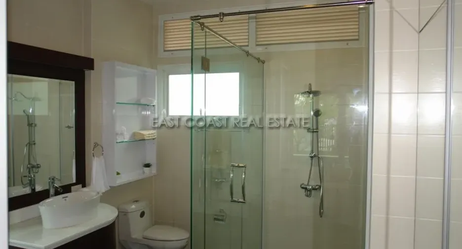 Haus zum Kauf mit 1 Zimmer in Huay Yai, Pattaya