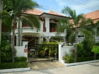 For rent 5 bedrooms house in Bang Lamung, Chonburi