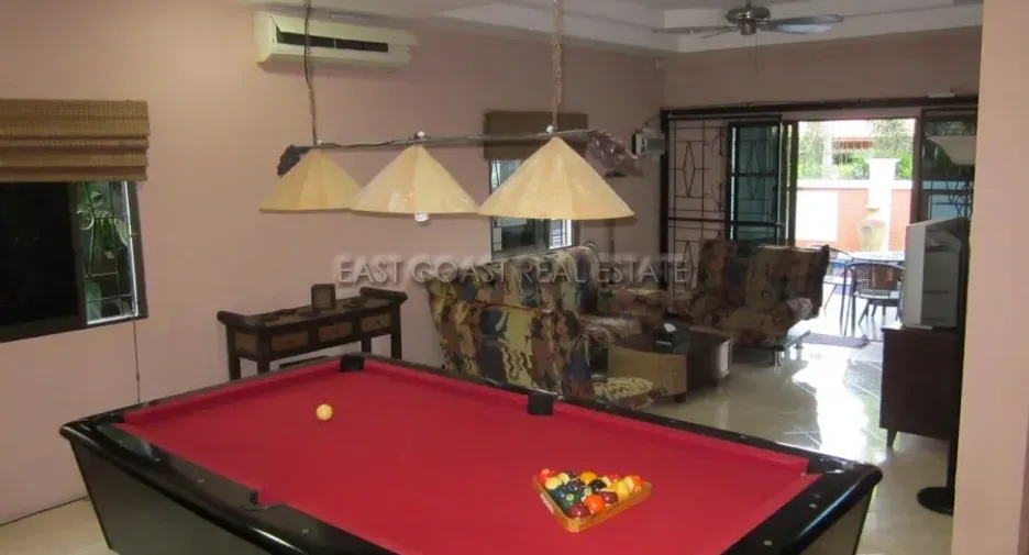 For rent 5 bedrooms house in Bang Lamung, Chonburi