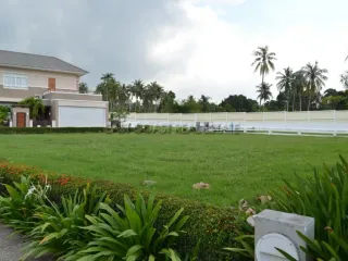 For sale land in Na Jomtien, Pattaya