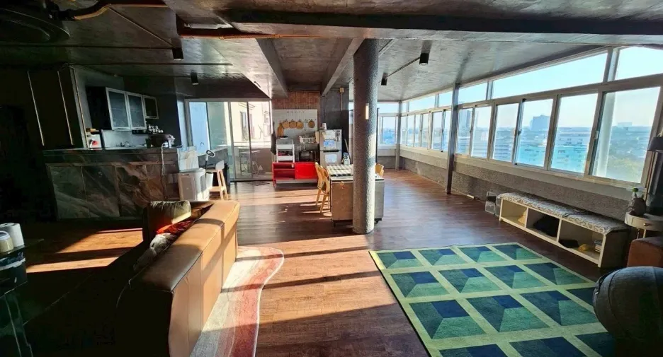 For rent 2 bedrooms condo in Bang Na, Bangkok
