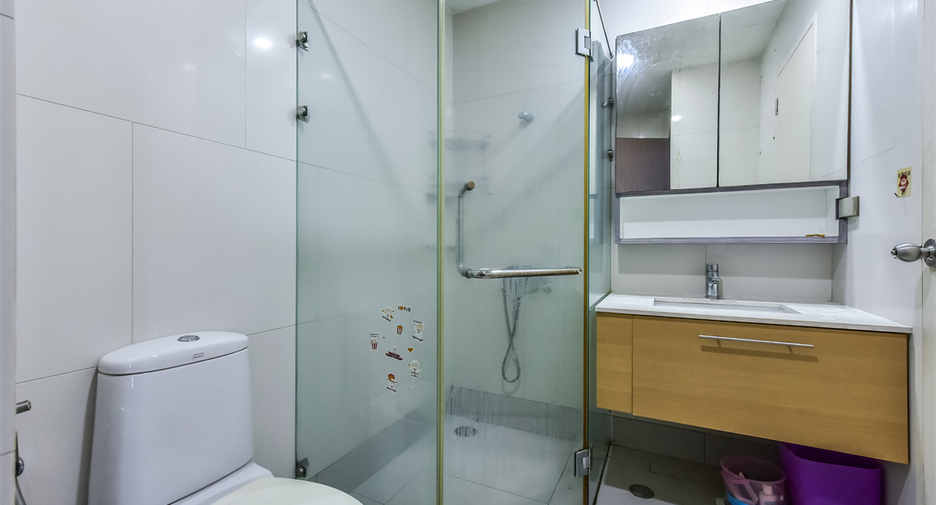 For sale 2 bedrooms condo in Ratchathewi, Bangkok