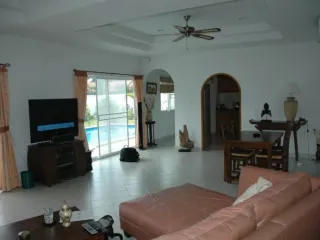 For sale and for rent 2 bedrooms house in Bang Lamung, Chonburi