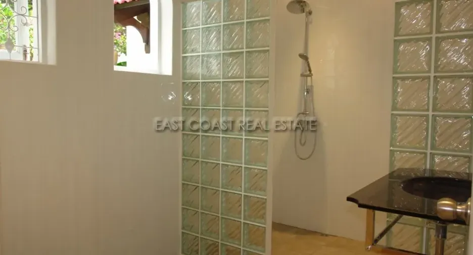 For rent 2 bedrooms house in Bang Lamung, Chonburi