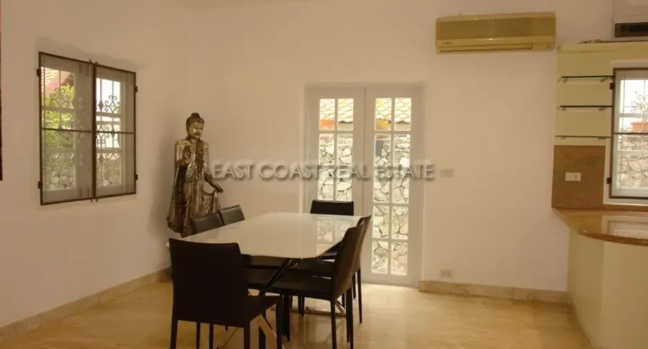 For rent 2 bedrooms house in Bang Lamung, Chonburi