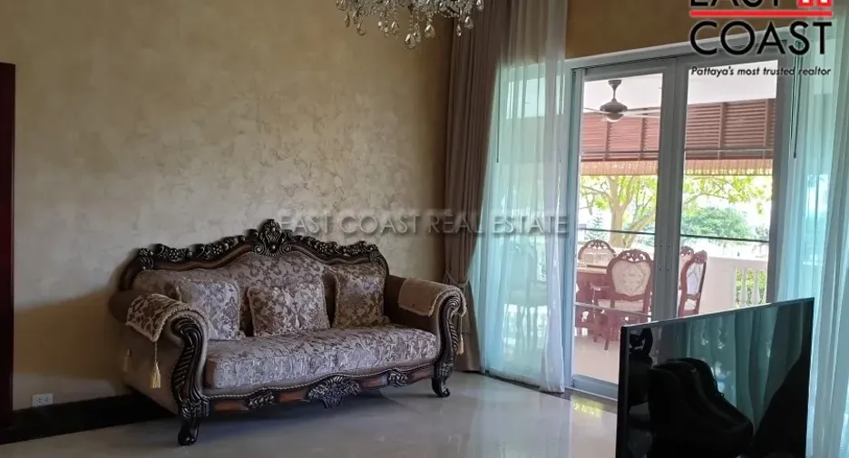 For sale 3 ベッドルーム condo in Bang Lamung, Chonburi