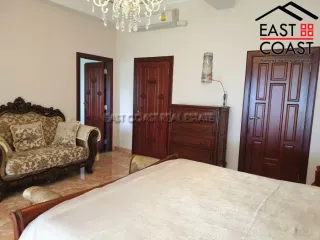 For sale 3 ベッドルーム condo in Bang Lamung, Chonburi
