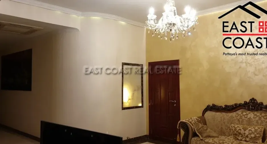 For sale 3 ベッドルーム condo in Bang Lamung, Chonburi