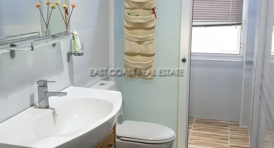 For sale 3 ベッドルーム condo in Bang Lamung, Chonburi