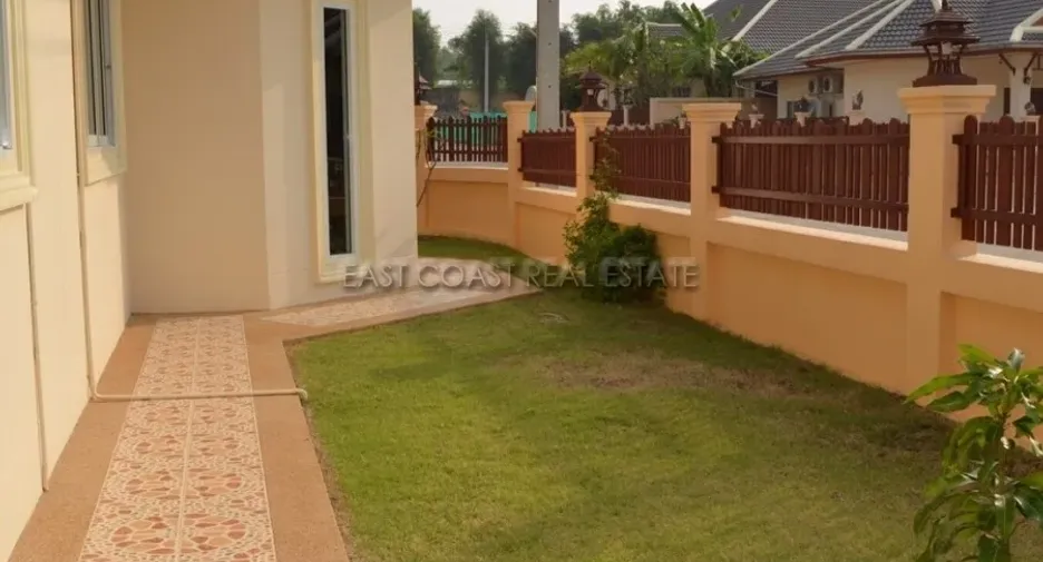 For rent and for sale 3 bedrooms house in Bang Lamung, Chonburi