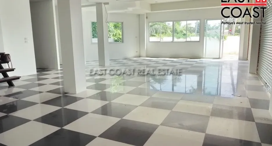 For rent そして for sale retail Space in Bang Lamung, Chonburi