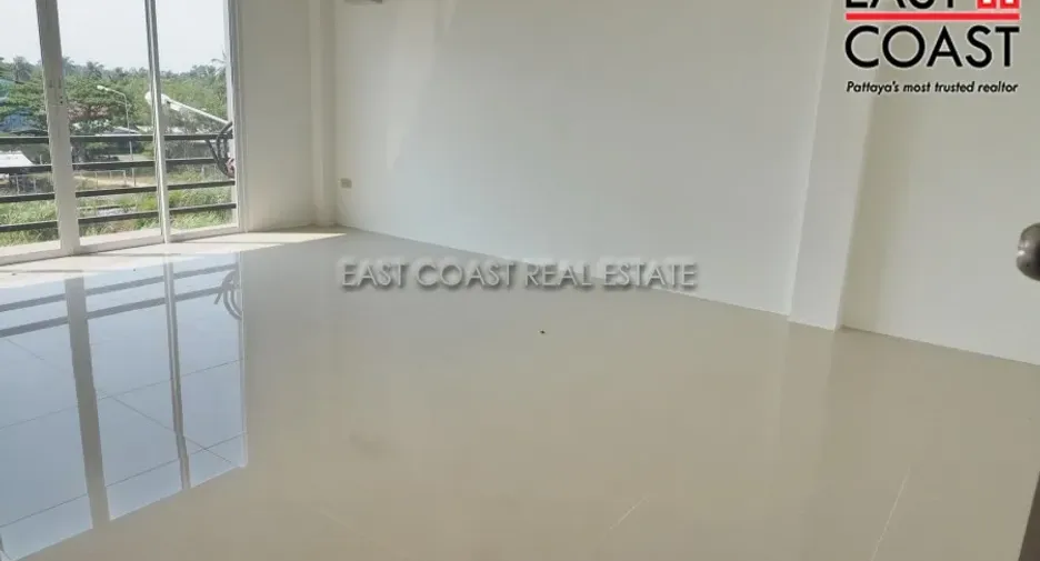 For rent そして for sale retail Space in Bang Lamung, Chonburi