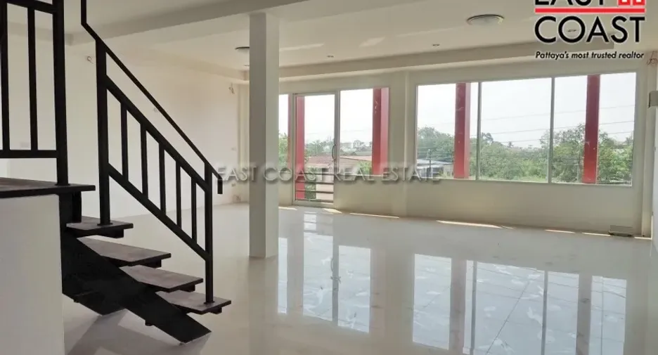 For rent そして for sale retail Space in Bang Lamung, Chonburi