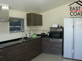 Haus zum Kauf mit 1 Zimmer in Bang Lamung, Chonburi