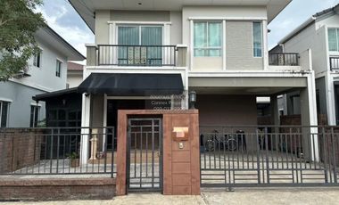 For rent 3 bedrooms house in Suan Luang, Bangkok