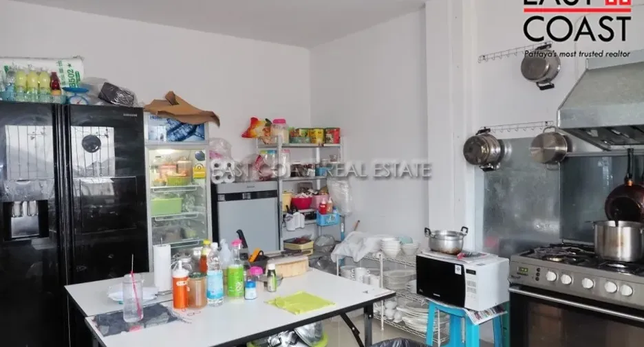 For rent retail Space in Bang Lamung, Chonburi