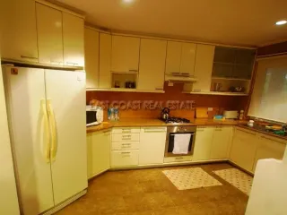 For rent 2 bedrooms condo in Na Jomtien, Pattaya