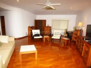 For rent 2 bedrooms condo in Na Jomtien, Pattaya