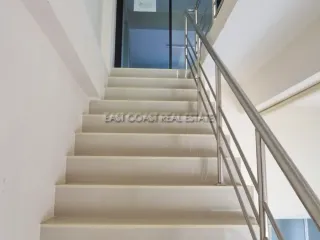 For rent retail Space in Bang Lamung, Chonburi