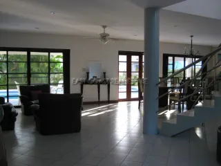 For rent 3 bedrooms house in Bang Lamung, Chonburi