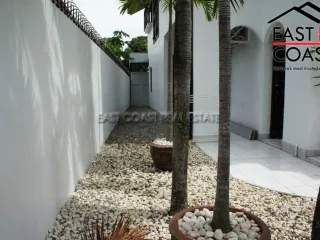 For rent 3 bedrooms house in Bang Lamung, Chonburi