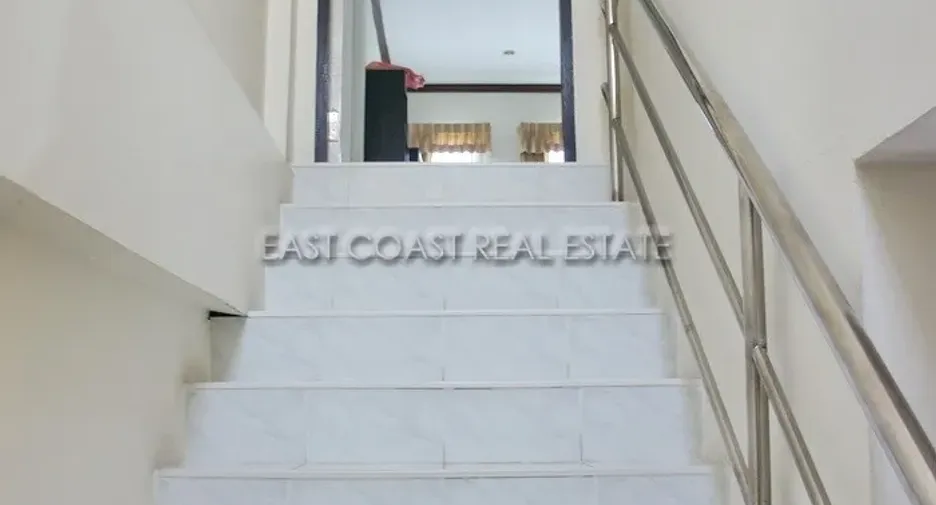 Haus zum Kauf mit 1 Zimmer in Bang Lamung, Chonburi